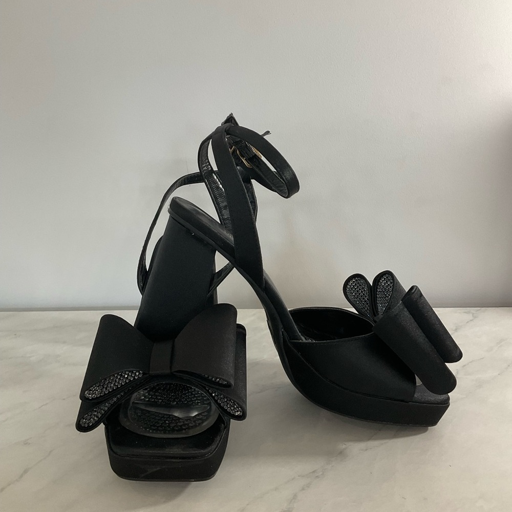 Dream Pairs Black Satin and Rhinestone Bow Heels 9.5
